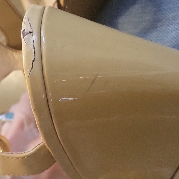 Prada Italy light yellow patent leather wedge heels shoes 37 6.5 - Picture 4 of 13